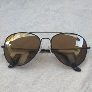 Classic Black Aviator Sunglasses